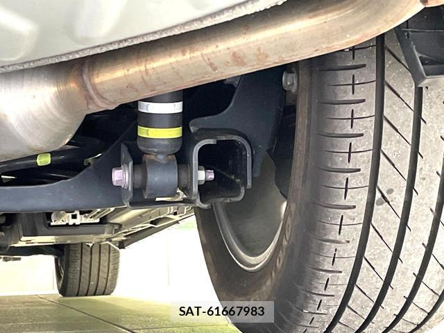 Toyota VOXY 2023-10 8279488-19