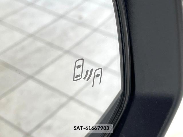 Toyota VOXY 2023-10 8279488-5