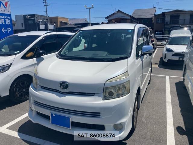 Toyota VOXY 2010-01 8279529-0