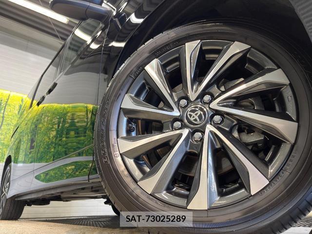 Toyota VOXY 2026-01 8279546-13