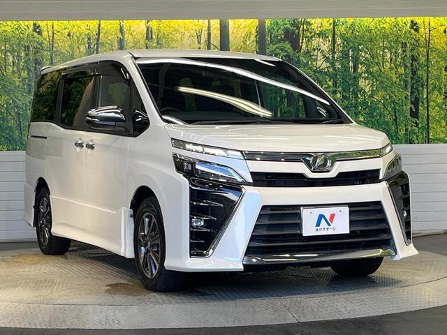 Toyota VOXY 2018-10 8279548-16