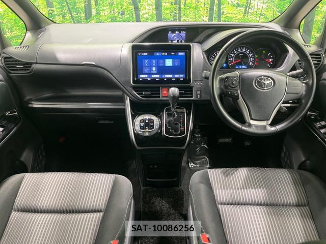 Toyota VOXY 2019-09 8279603-1