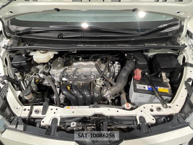 Toyota VOXY 2019-09 8279603-16