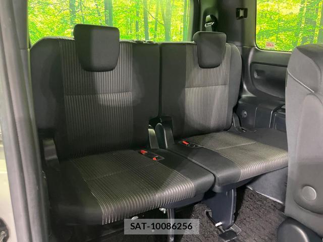 Toyota VOXY 2019-09 8279603-9