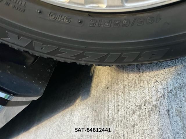 Toyota VOXY 2006-04 8279718-18