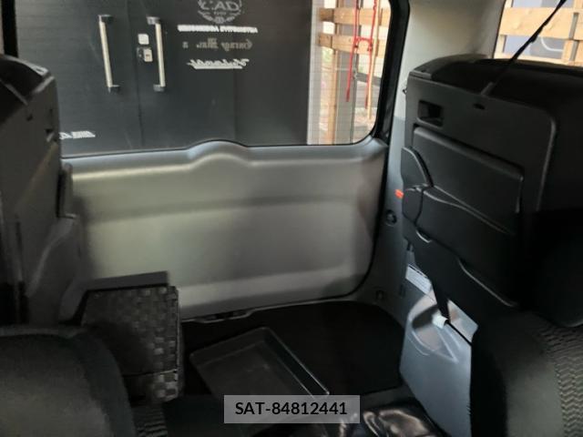 Toyota VOXY 2006-04 8279718-4