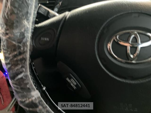 Toyota VOXY 2006-04 8279718-8