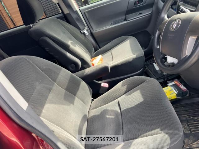Toyota VOXY 2007-08 8279728-6