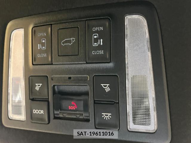 Toyota VOXY 2024-03 8279787-4