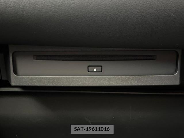 Toyota VOXY 2024-03 8279787-5