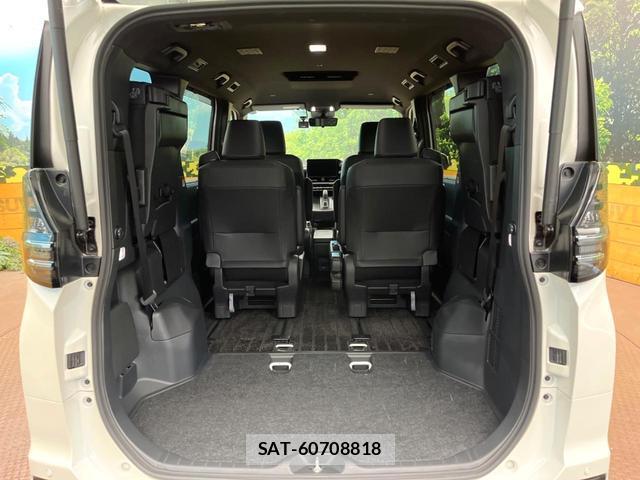 Toyota VOXY 2024-06 8279802-11