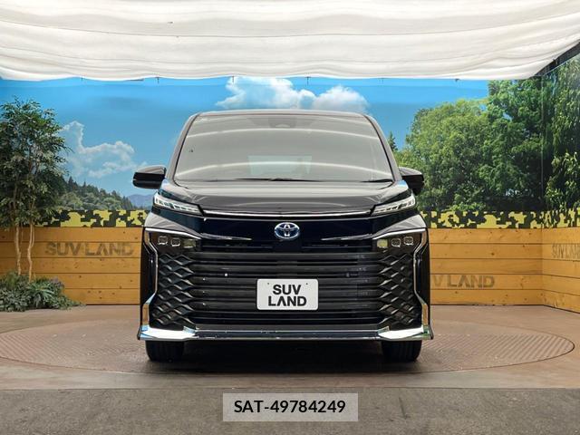 Toyota VOXY 2025-07 8279807-15