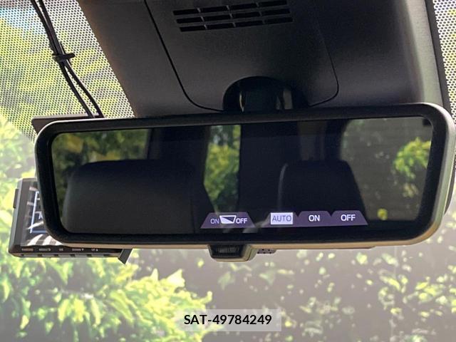Toyota VOXY 2025-07 8279807-6