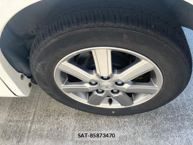 Toyota VOXY 2009-11 8279956-2