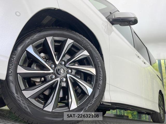 Toyota VOXY 2024-11 8279961-13