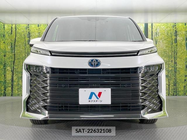 Toyota VOXY 2024-11 8279961-14