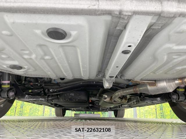 Toyota VOXY 2024-11 8279961-19