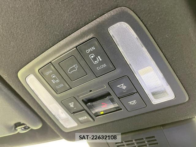 Toyota VOXY 2024-11 8279961-3