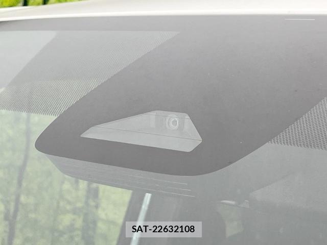 Toyota VOXY 2024-11 8279961-5