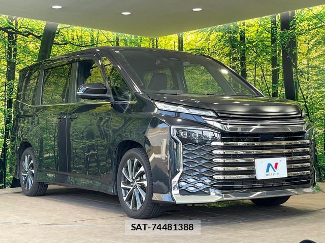 Toyota VOXY 2022-10 8280085-17