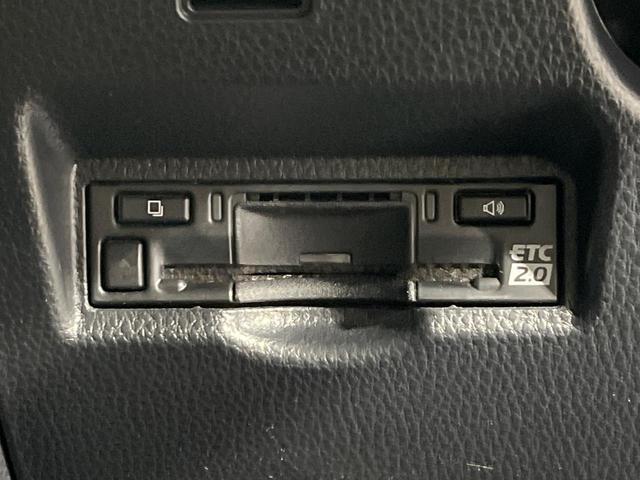 Toyota VOXY 2024-11 8280124-8