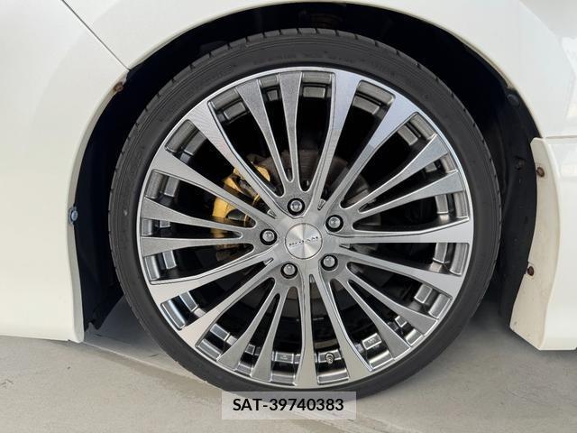 Toyota VOXY 2017-05 8280193-6