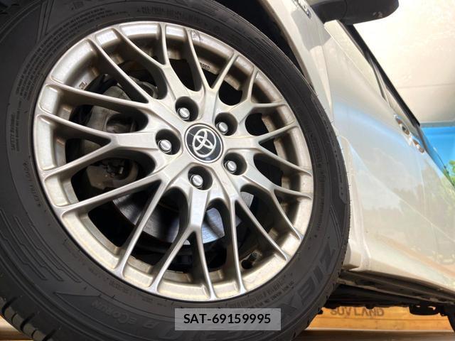Toyota VOXY 2019-03 8280211-12