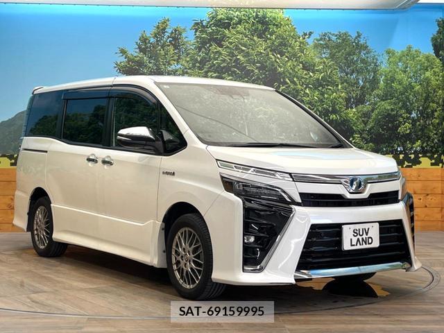 Toyota VOXY 2019-03 8280211-15