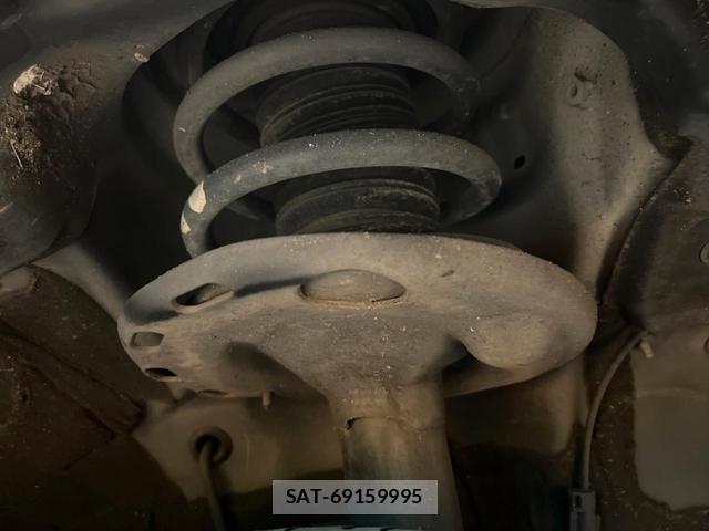 Toyota VOXY 2019-03 8280211-19