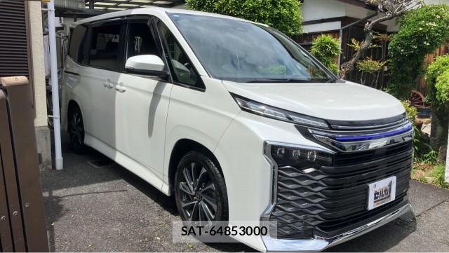 Toyota VOXY 2023-10 8280453-11