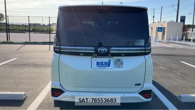 Toyota VOXY 2023-07 8280515-1