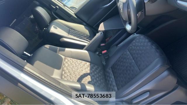 Toyota VOXY 2023-07 8280515-5