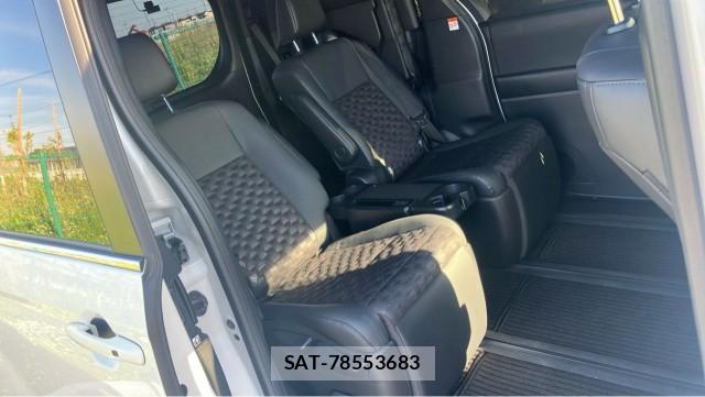 Toyota VOXY 2023-07 8280515-6