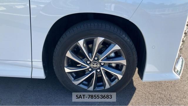 Toyota VOXY 2023-07 8280515-8
