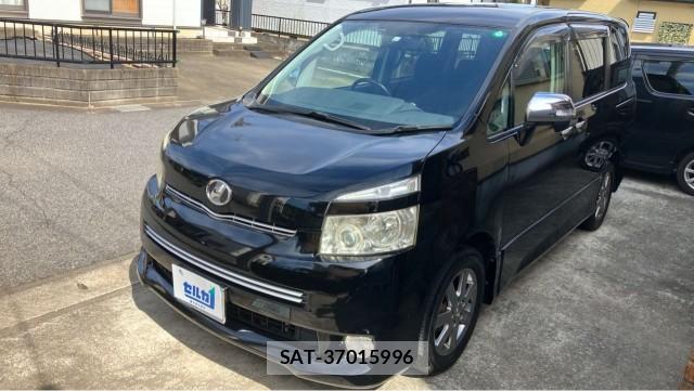 Toyota VOXY 2009-12 8280523-0