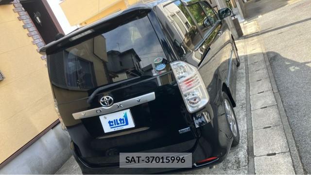Toyota VOXY 2009-12 8280523-1