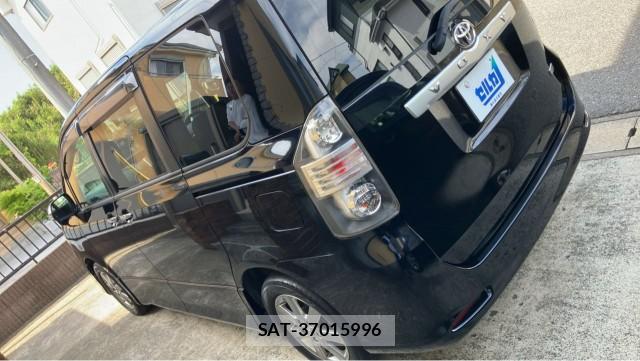 Toyota VOXY 2009-12 8280523-13