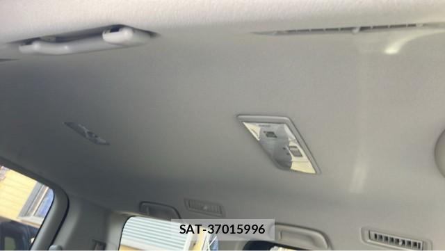 Toyota VOXY 2009-12 8280523-15