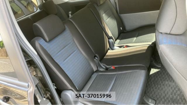 Toyota VOXY 2009-12 8280523-6