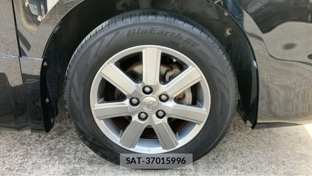 Toyota VOXY 2009-12 8280523-8