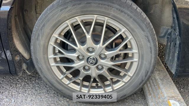 Toyota VOXY 2017-06 8280675-8
