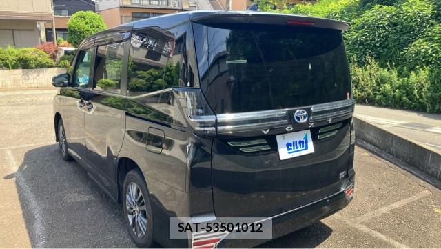 Toyota VOXY 2023-12 8280724-13