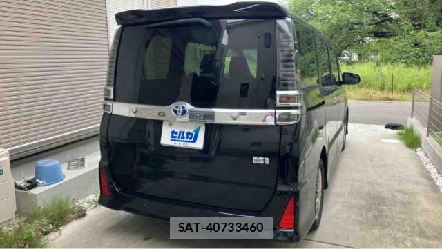 Toyota VOXY 2019-02 8280745-12