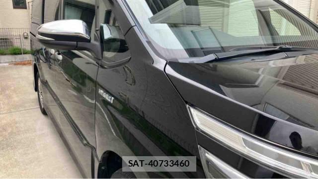 Toyota VOXY 2019-02 8280745-3