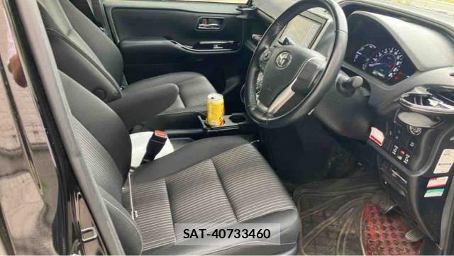 Toyota VOXY 2019-02 8280745-5