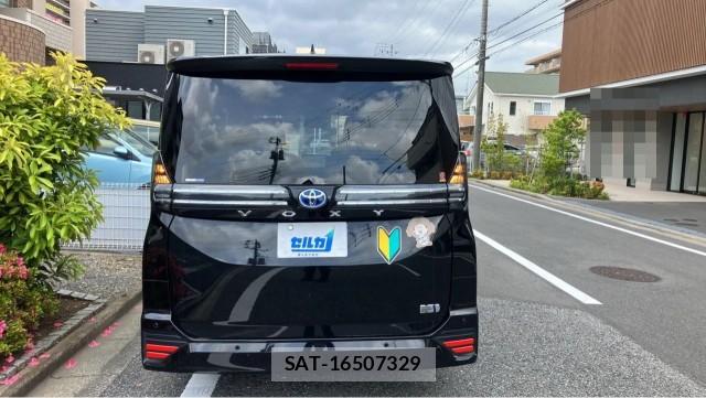 Toyota VOXY 2024-12 8280754-1