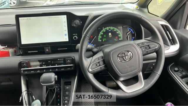 Toyota VOXY 2024-12 8280754-16