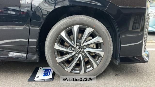 Toyota VOXY 2024-12 8280754-8