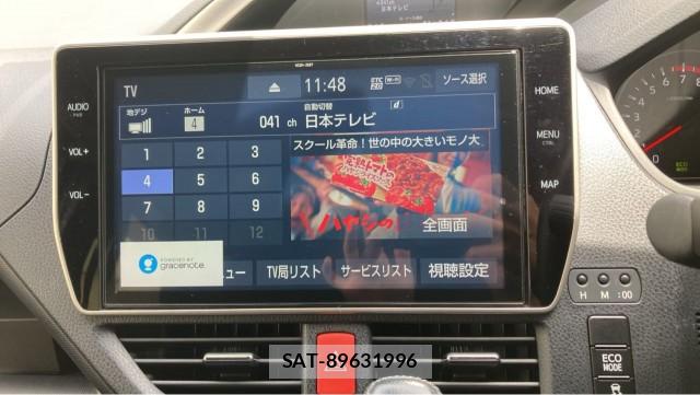 Toyota VOXY 2019-02 8280926-4