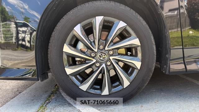 Toyota VOXY 2025-08 8281002-6
